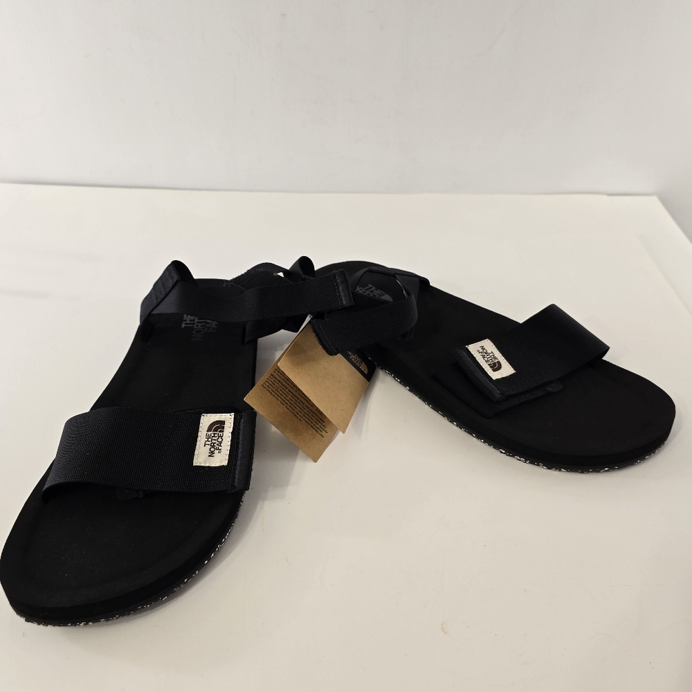 The North Face Skeena TNF Sandals Mens NEW NWT Sz 13 Black Lightweight Gorpcore - Picture 3 of 13